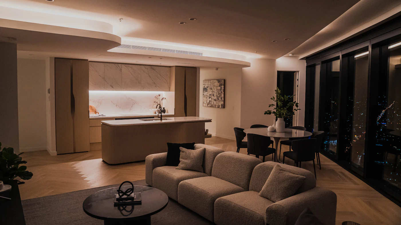 Bright living room with open-plan kitchen